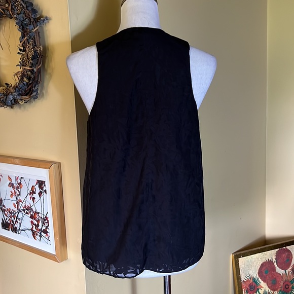 BANANA REPUBLIC Size Small Dual Layer Tank Floral burn-out Weave Cotton $59 NEW - Picture 3 of 14